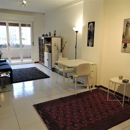 Interno 11b