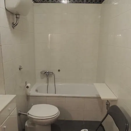 Interno 11b Διαμέρισμα *